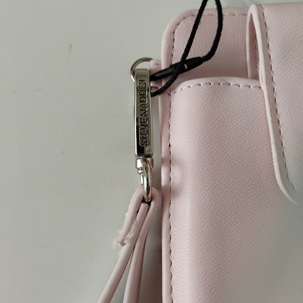 NWT Steve Madden Wallet/Wristlet - Pink MSRP $58 - Picture 5 of 12